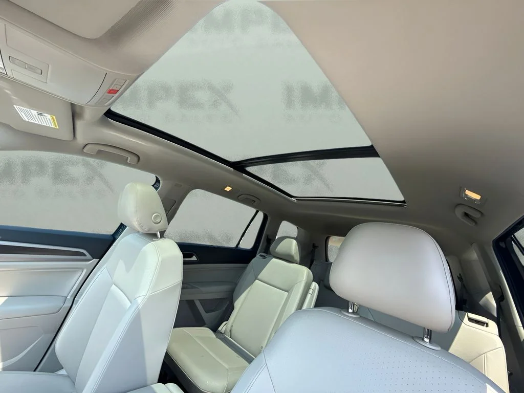 Used 2019  Volkswagen SEL image 6
