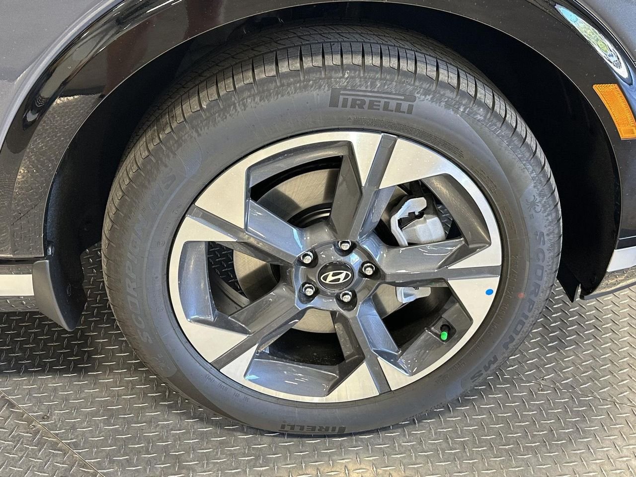 New 2027 Ecotronic Gray Pearl Hyundai Limited 8P image 54