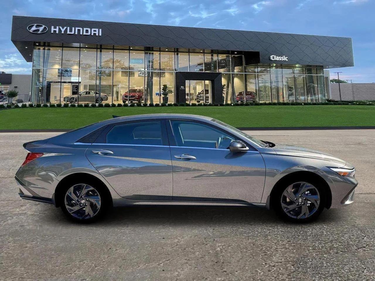 New 2026 Amazon Gray Pearl Hyundai SEL Sport Premium image 9