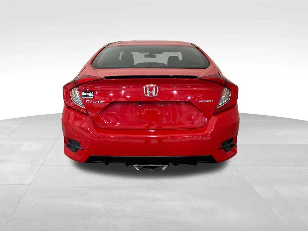 Used 2021  Honda Sport image 4