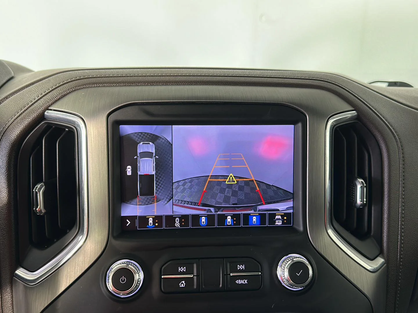 Used 2022 Quicksilver Metallic GMC Denali image 16