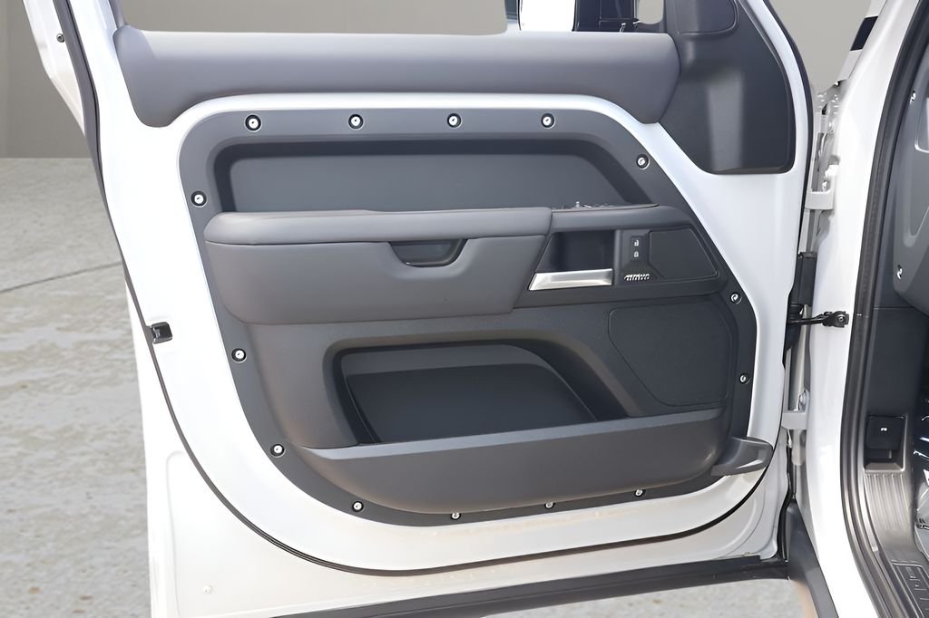 New 2026 Borasco Grey Land Rover X-Dynamic SE image 9
