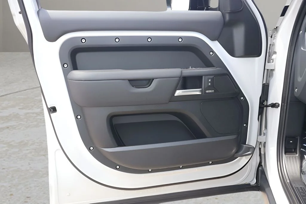 New 2026 Borasco Grey Land Rover X-Dynamic SE image 9