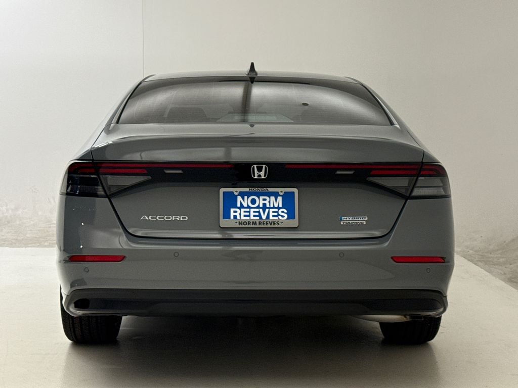 New 2026 Urban Gray Pearl Honda Touring image 9