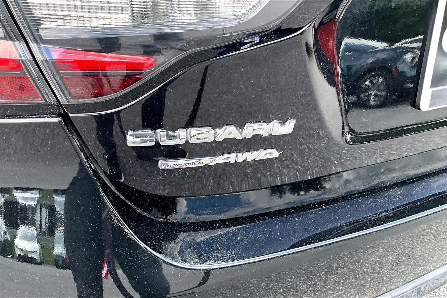 Used 2023 Crystal Black Silica Subaru Premium image 30