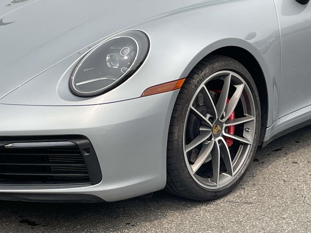 Used 2020 Dolomite Silver Metallic Porsche Carrera S image 7
