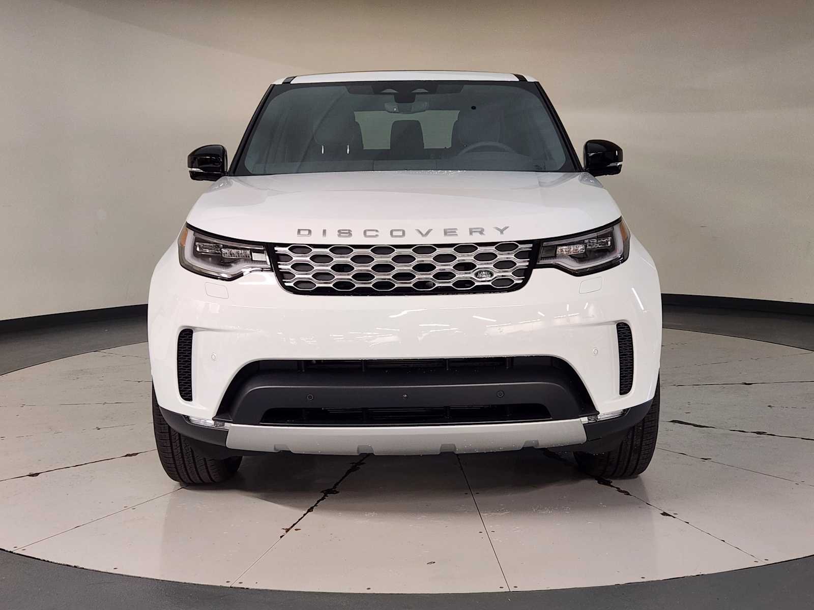 New 2026 Fuji White Land Rover S image 9