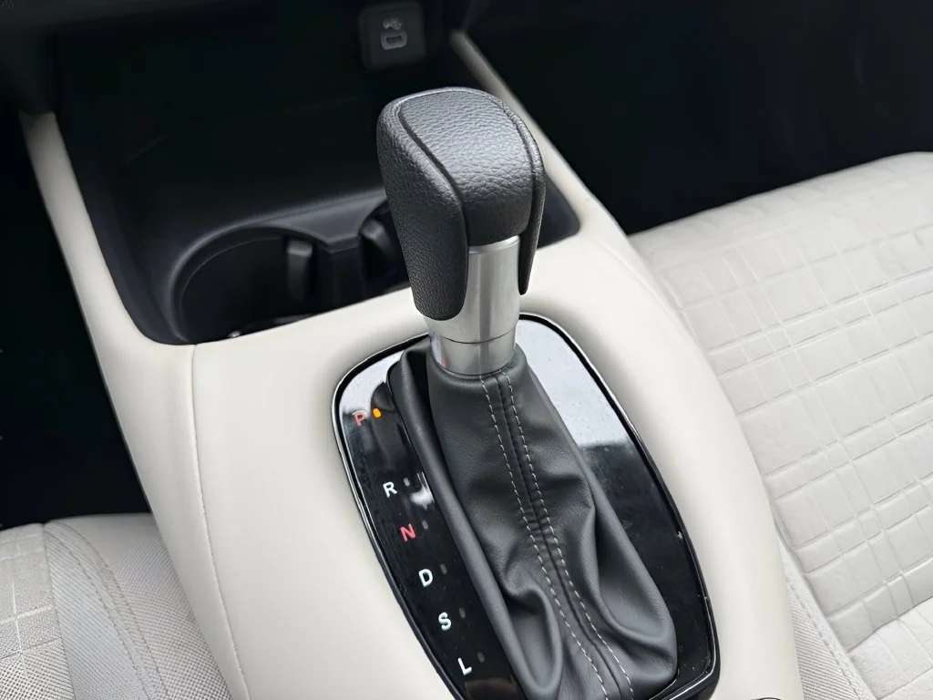 Used 2025 Silver Honda LX image 23