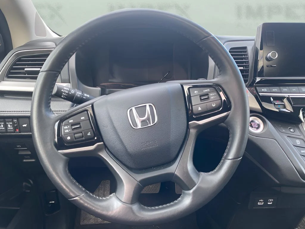 Used 2025 Black Honda EX-L image 11