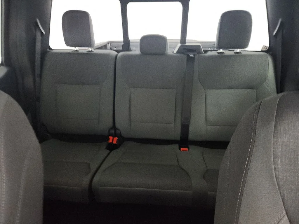 Used 2024 Black Ford XLT image 12