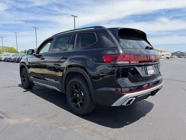 New 2026 Black Volkswagen 2.0T Peak Edition image 5