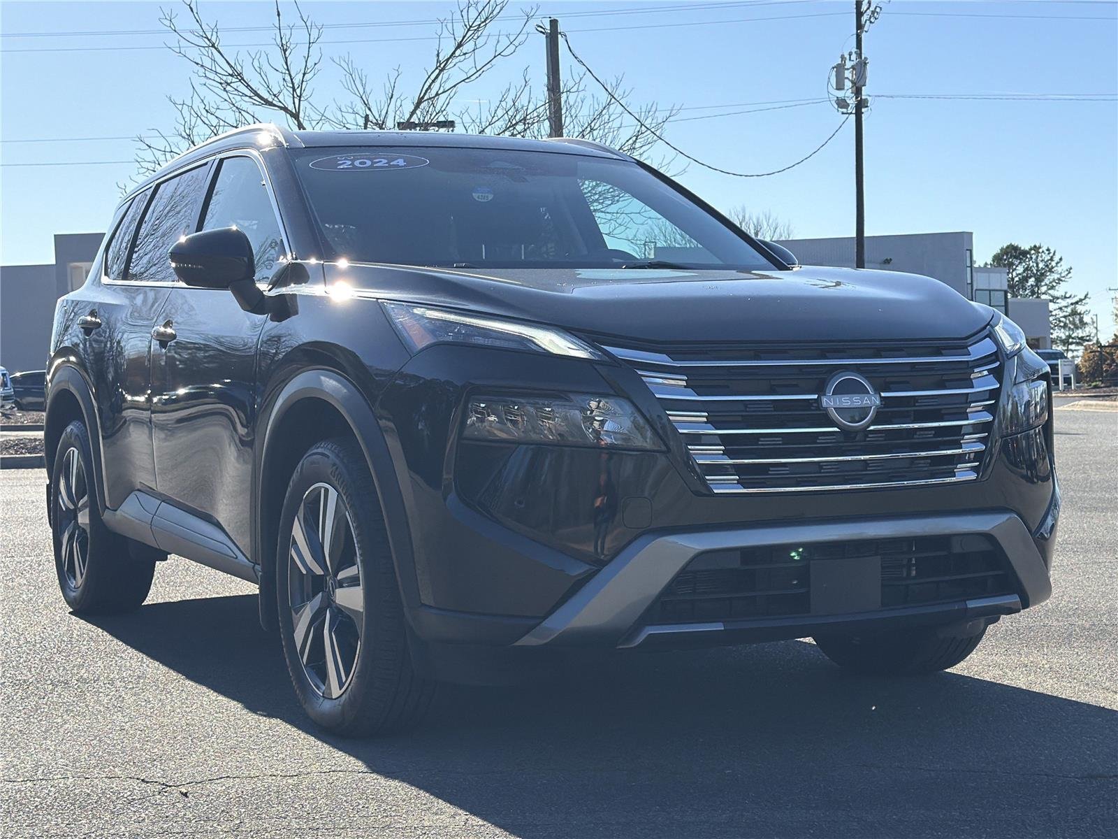 Used 2024 Super Black Nissan SL image 30