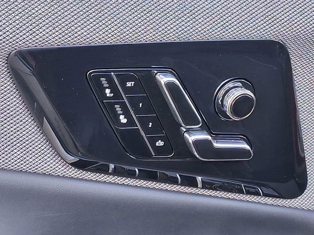 2026 Cadillac OPTIQ Sport - Photo 20