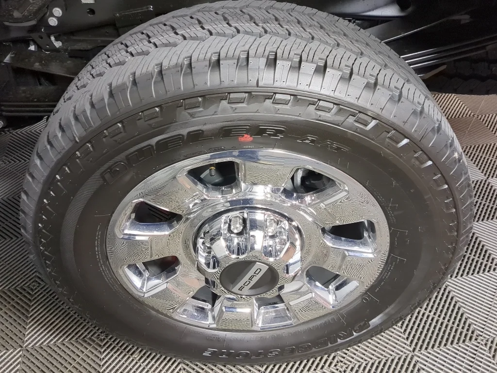 New 2026 Agate Black Metallic Ford F-350® Lariat® image 16