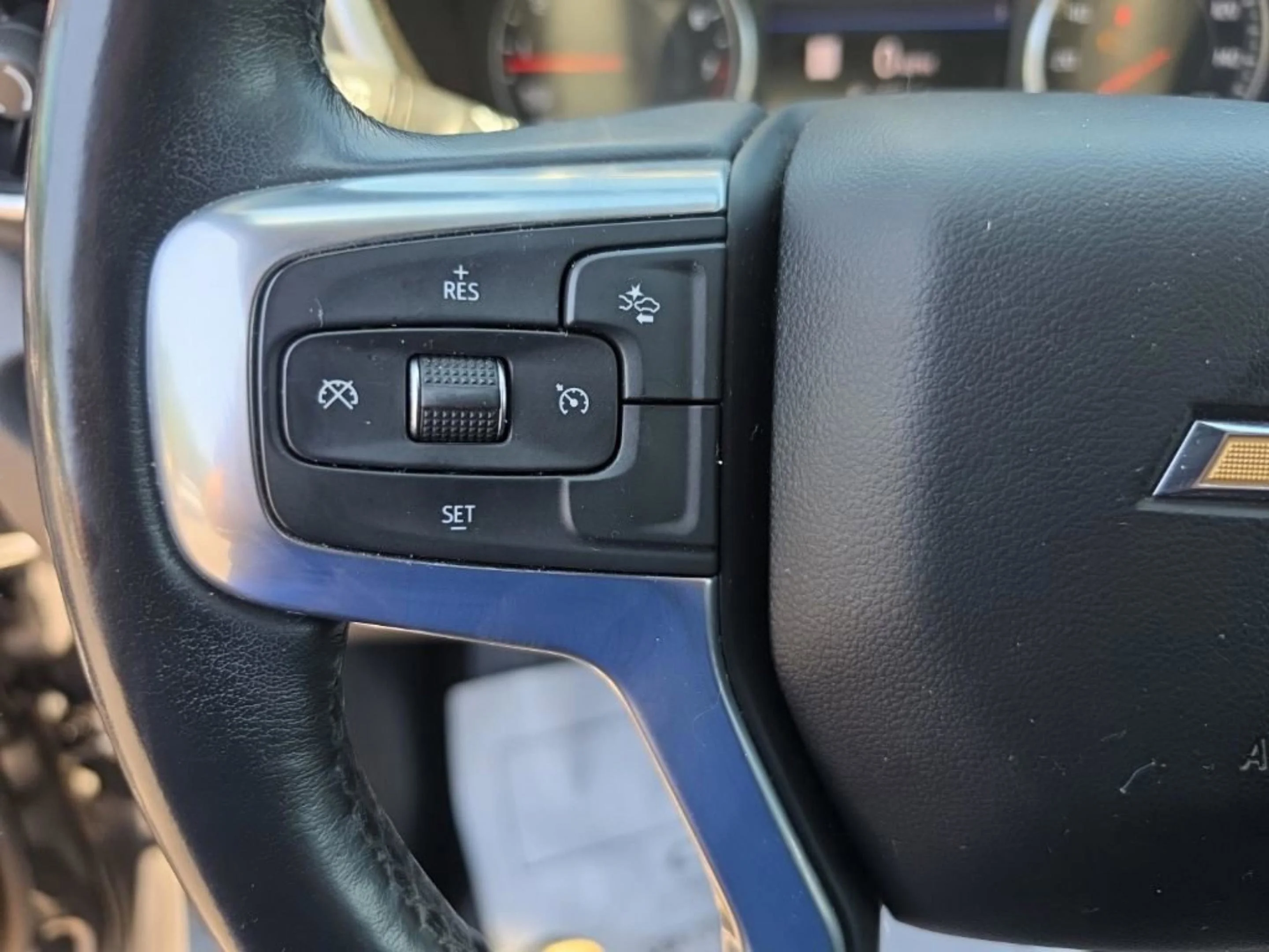 Used 2021 BLACK Chevrolet LT image 18
