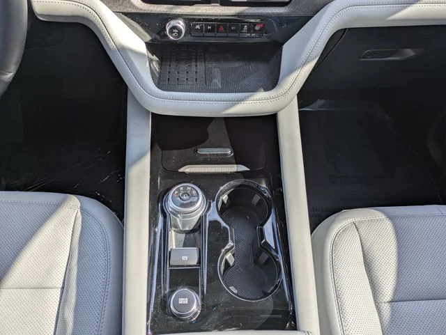 Certified Used 2025 Gray Metallic Ford Platinum image 19