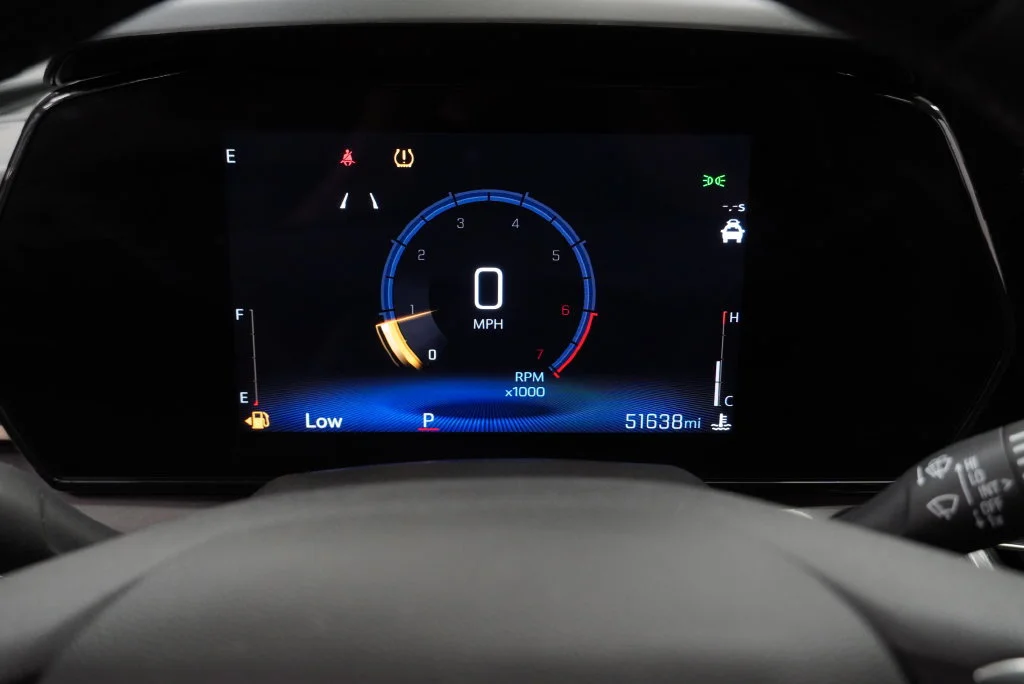 Certified Used 2024 Summit White Chevrolet ACTIV image 18