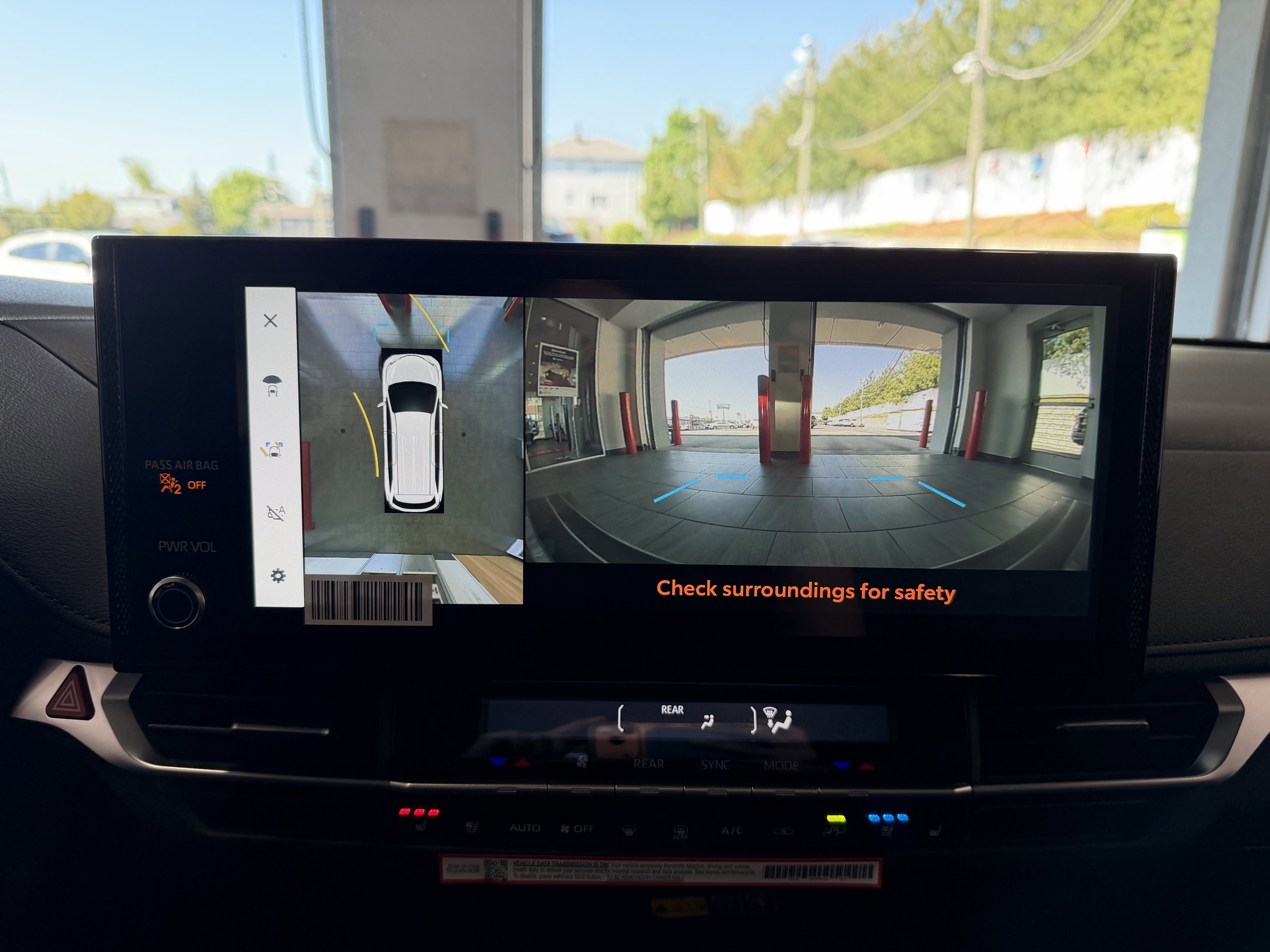 2026 Toyota Sienna Platinum - Photo 50