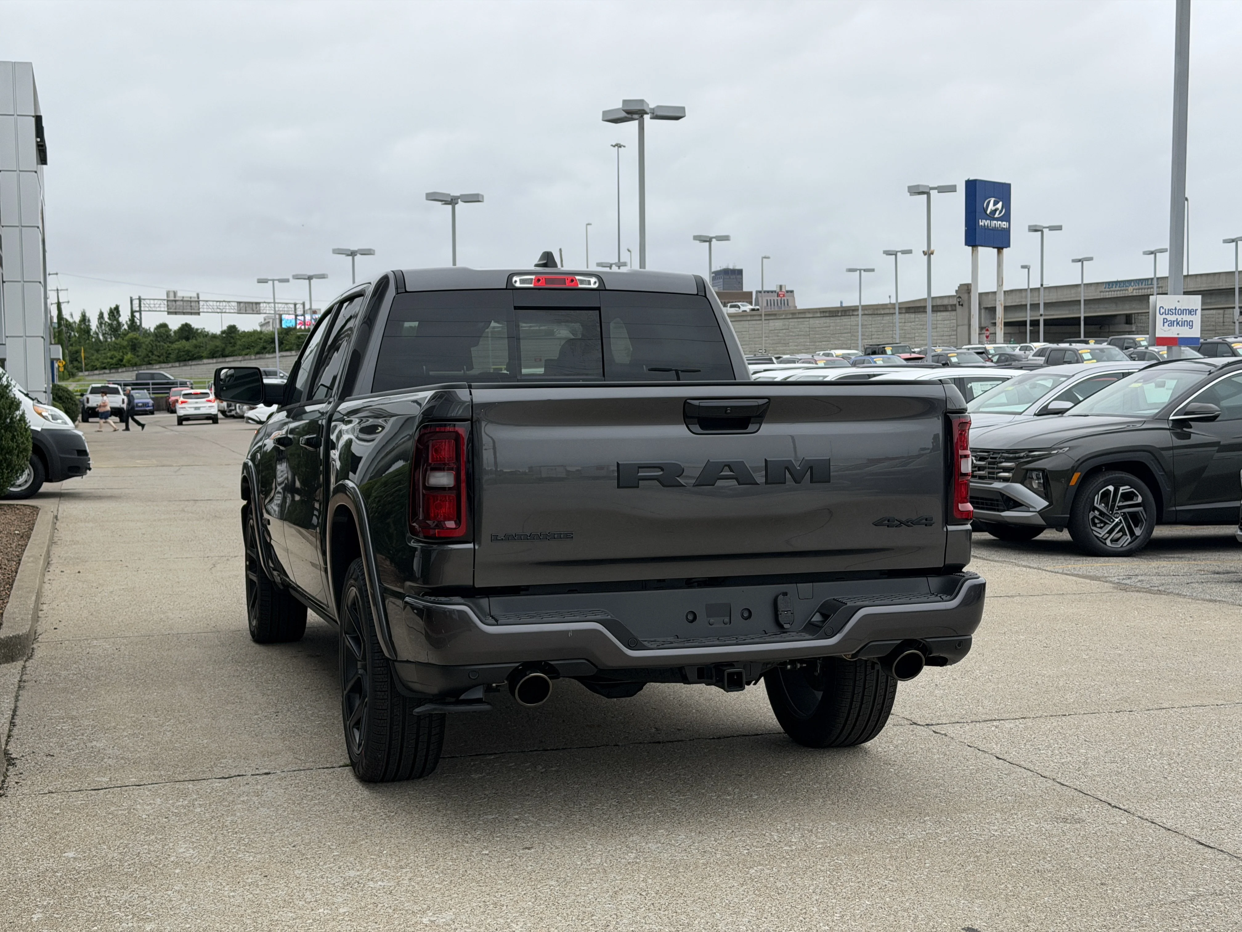 New 2026 Granite Crystal Metallic Clear-Coat Exterior Paint RAM Laramie image 7