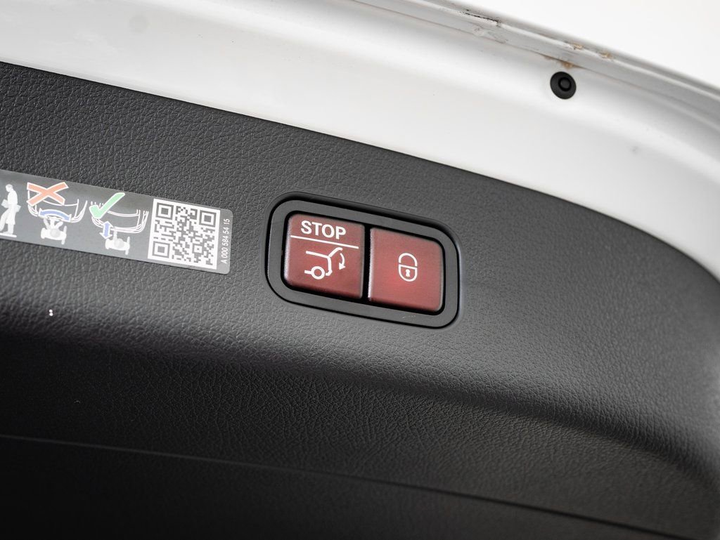 Used 2025 Polar White Mercedes-Benz GLC 300 image 20