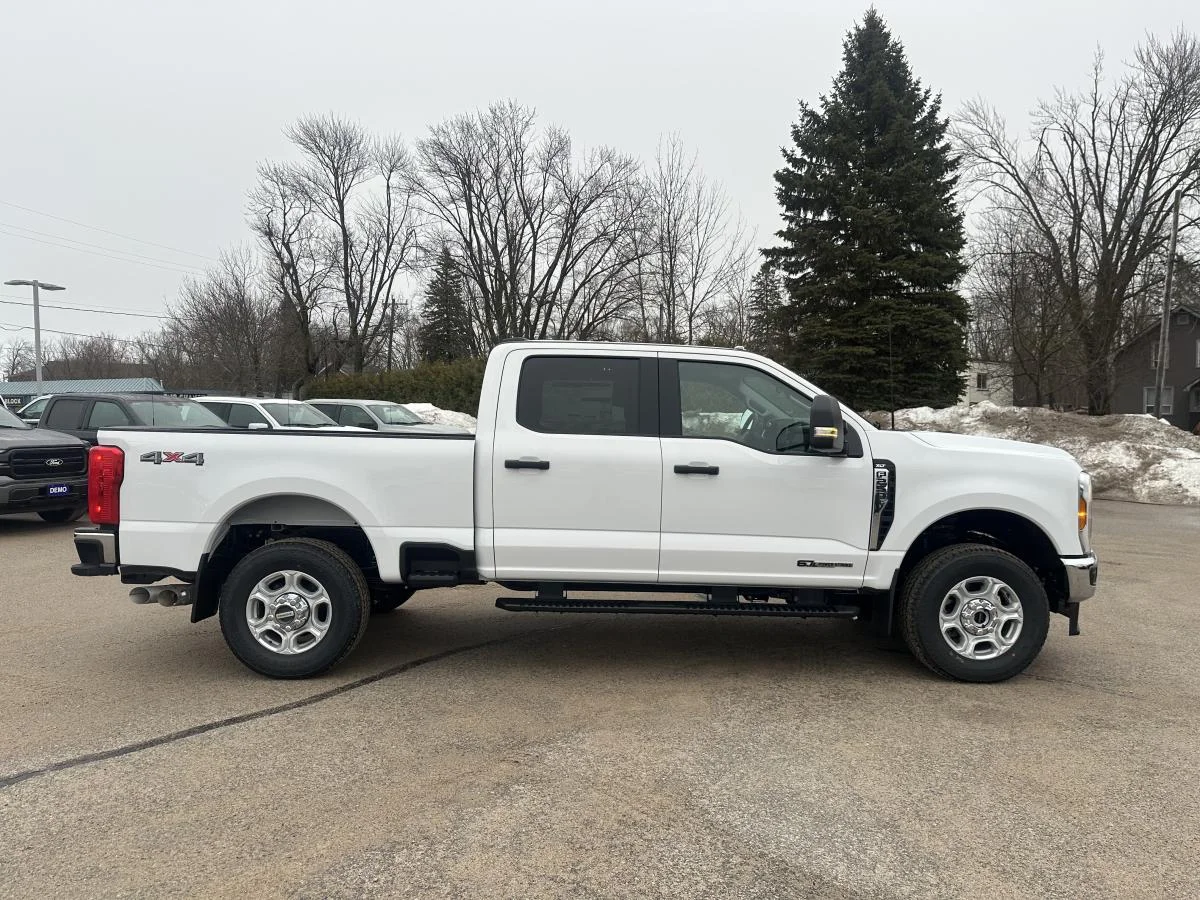 New 2026 White Ford XLT image 4