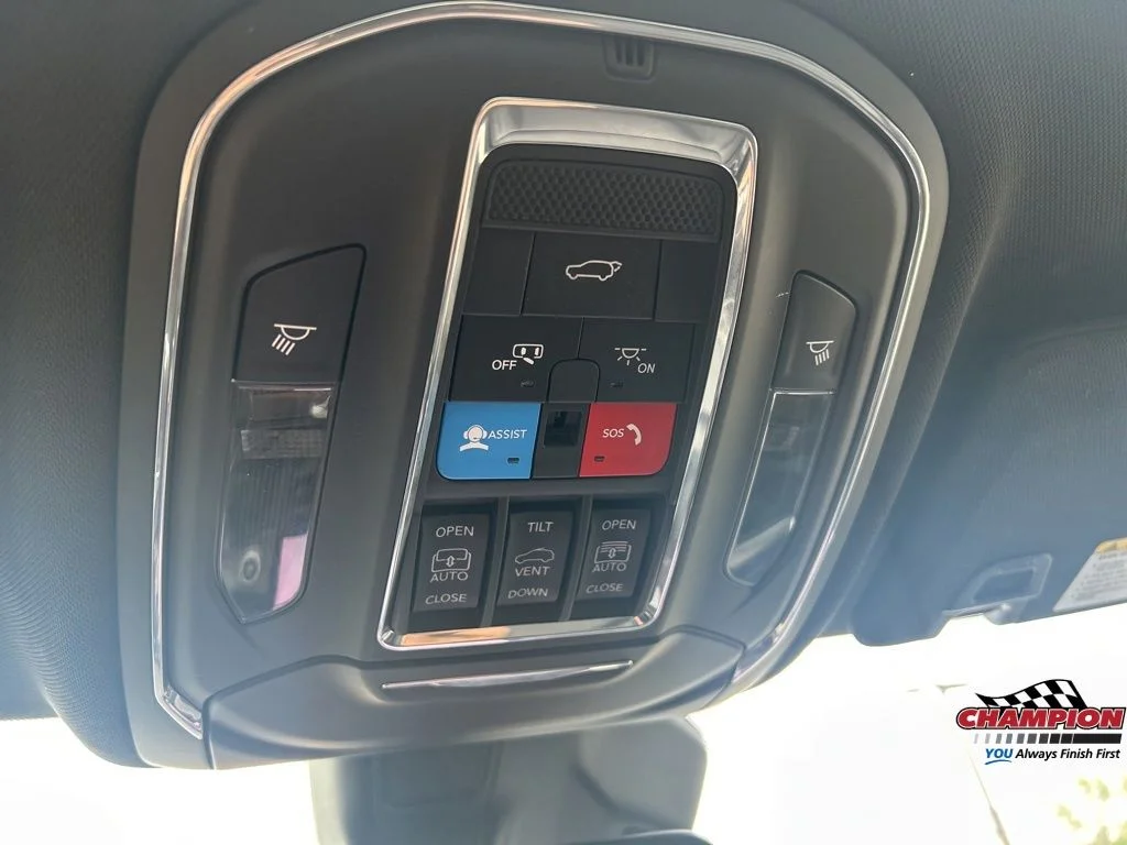 Used 2024 White Jeep Limited image 17
