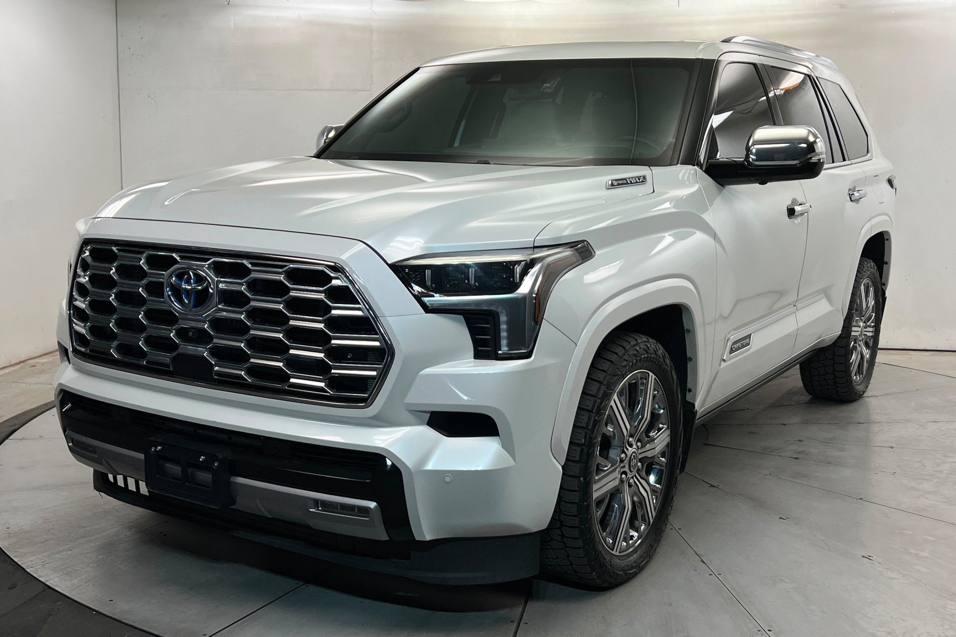 Used 2023 Wind Chill Pearl Toyota Capstone image 1