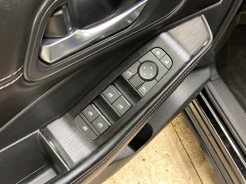 Used 2023 Black Nissan SV image 19