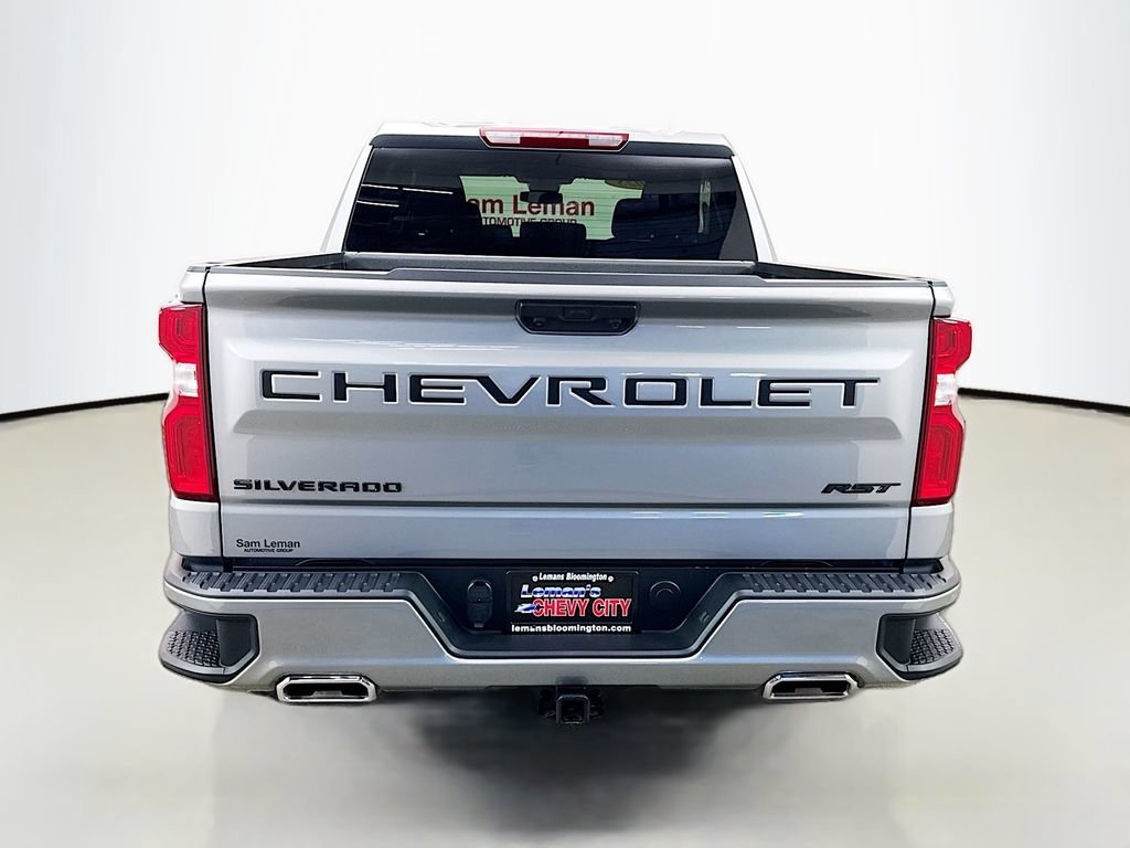 Used 2025 Sterling Gray Metallic Chevrolet RST image 7