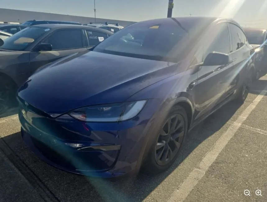 Used 2023 Blue Tesla Base image 1