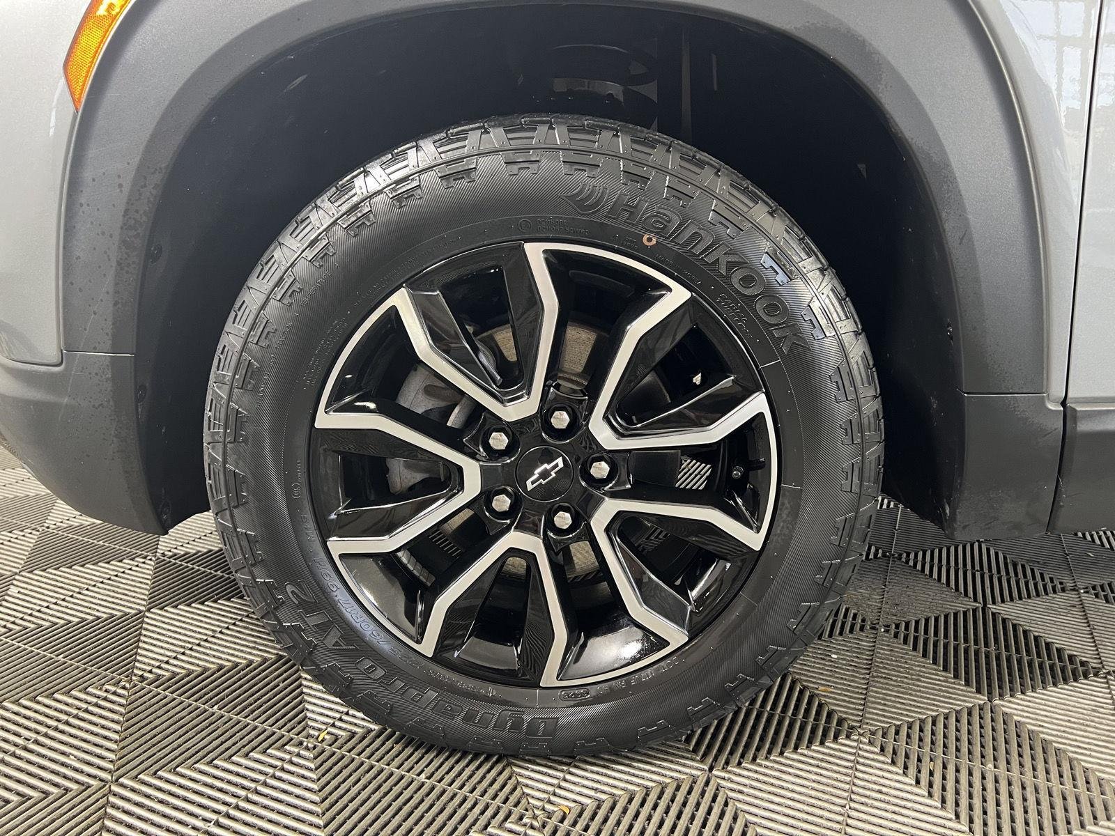 Used 2024 Sterling Gray Metallic Chevrolet ACTIV image 29