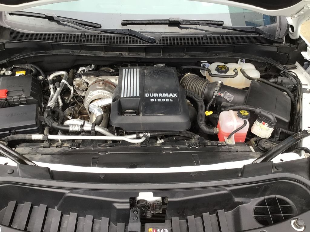 Used 2024 White Chevrolet Premier image 43