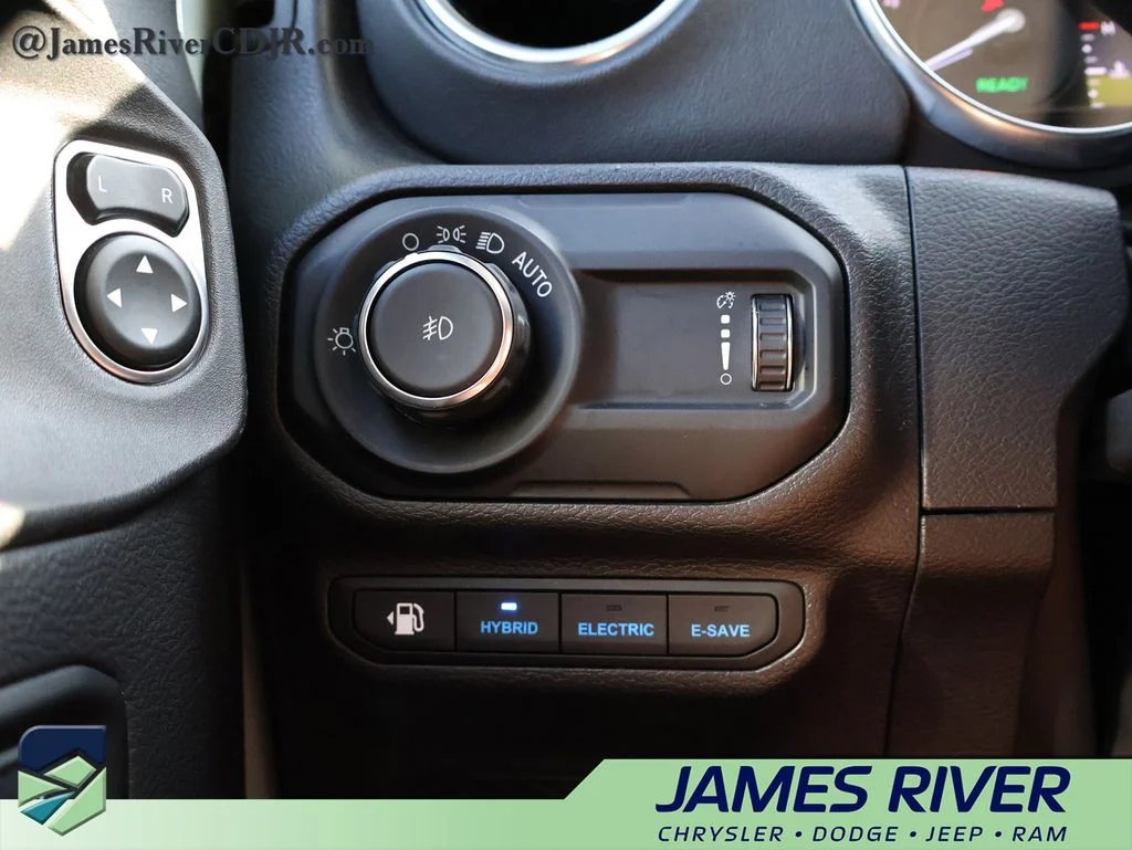 Used 2023 Gray Jeep Sahara 4xe image 30