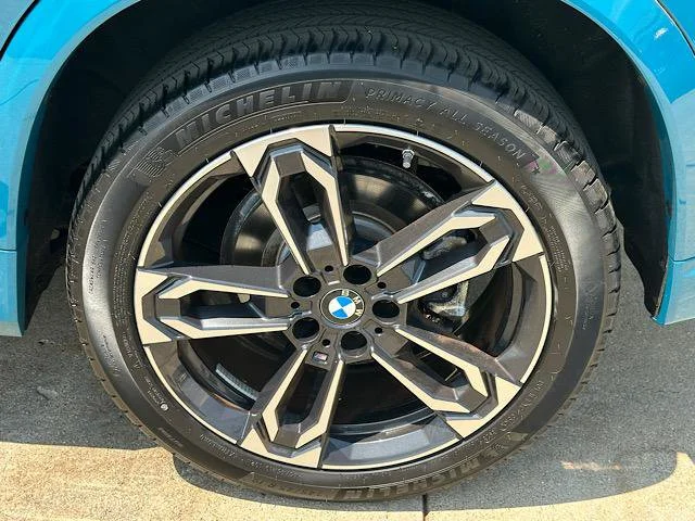 Certified Used 2024 Blue Bay Lagoon Metallic BMW xDrive28i image 31