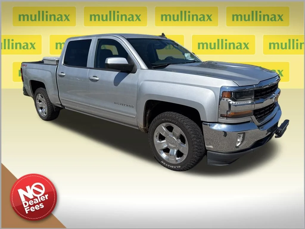 2017 Chevrolet Silverado 1500 LT 4X4 Crew Cab Short Box's photo