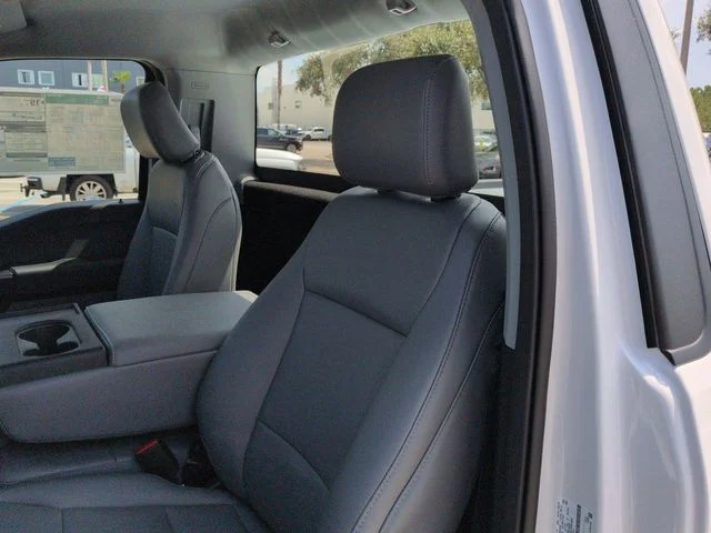 New 2026 Oxford White Ford XL image 15