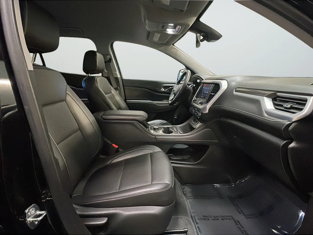 2023 GMC Acadia SLT - Photo 26
