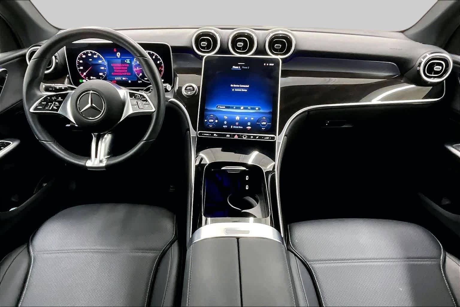 Used 2025 Polar White Mercedes-Benz GLC 300 image 15