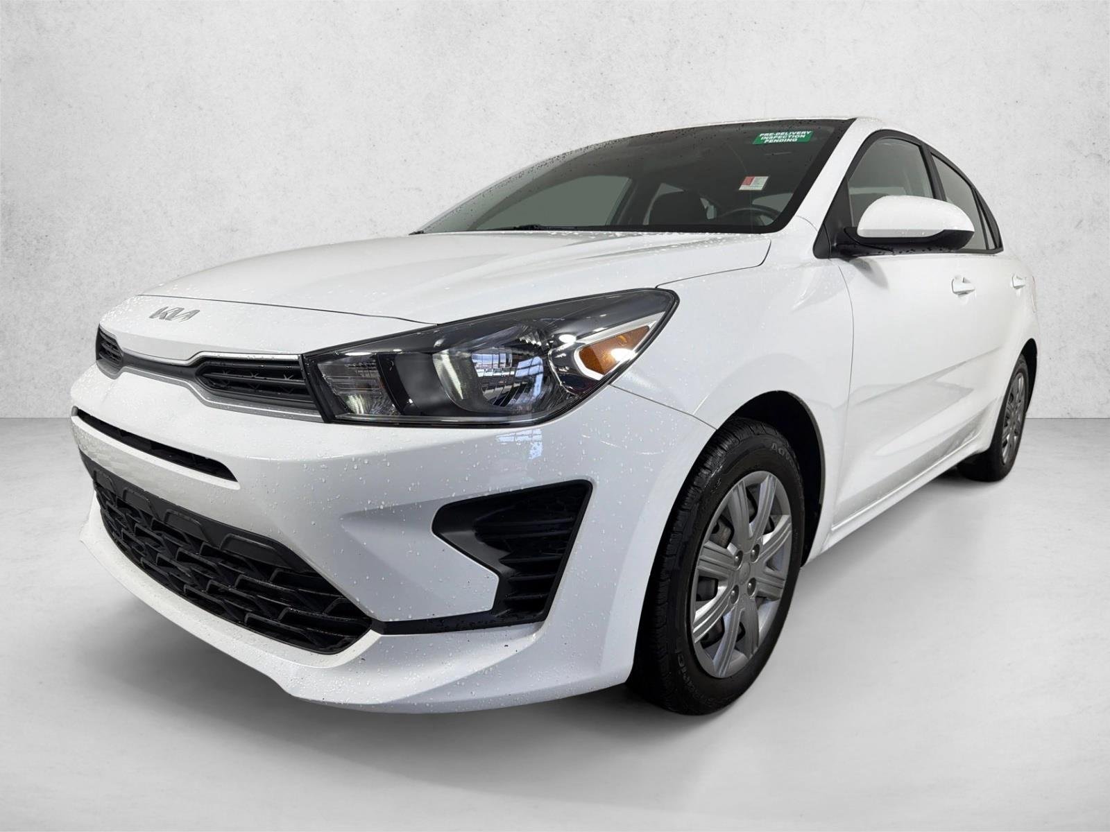 Used 2022 Clear White Kia S image 7