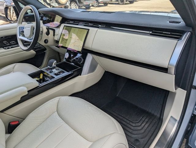 Certified Used 2023 Silver Land Rover SE image 16