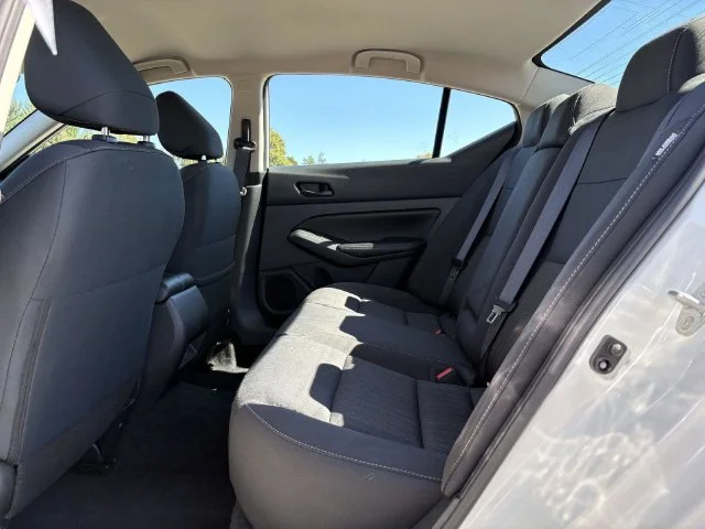 Used 2025 White Nissan 2.5 SV image 11