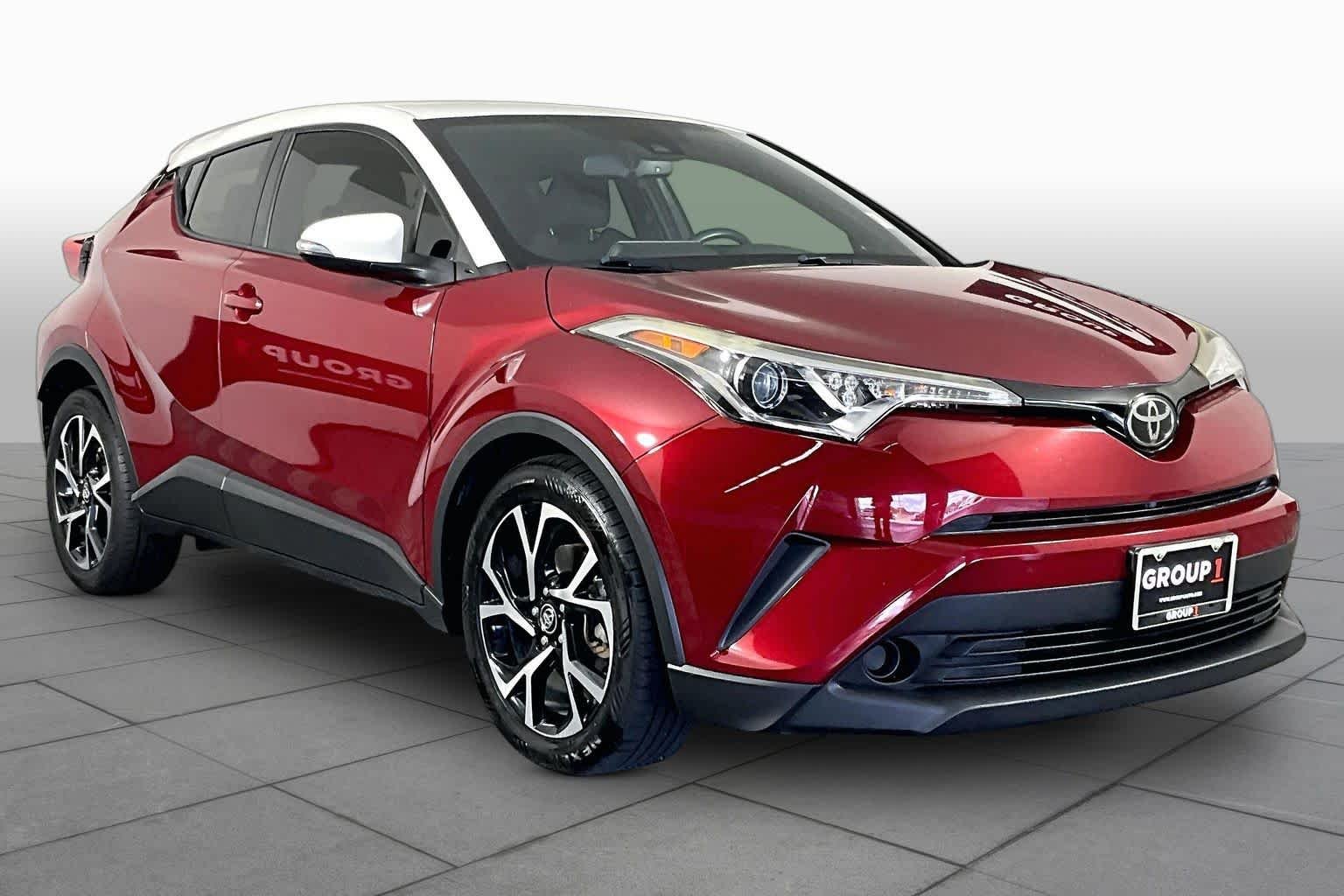 Used 2018 Iceberg/Ruby Flare Pearl Toyota XLE image 3