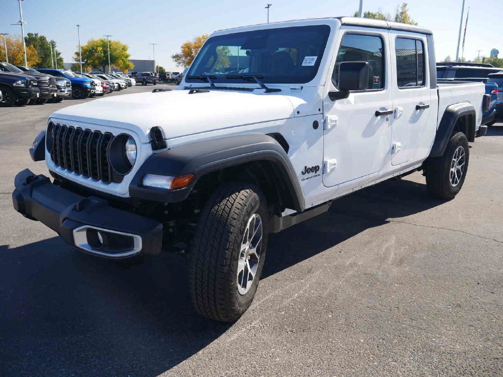 New 2027 Bright White Clear-Coat Paint Jeep Sport S image 3