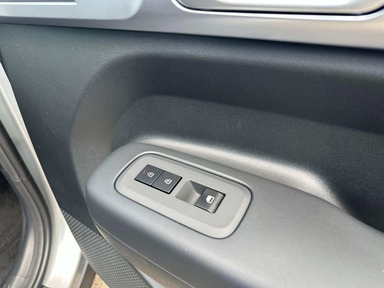 New 2026 Silver Hyundai SE AWD image 37