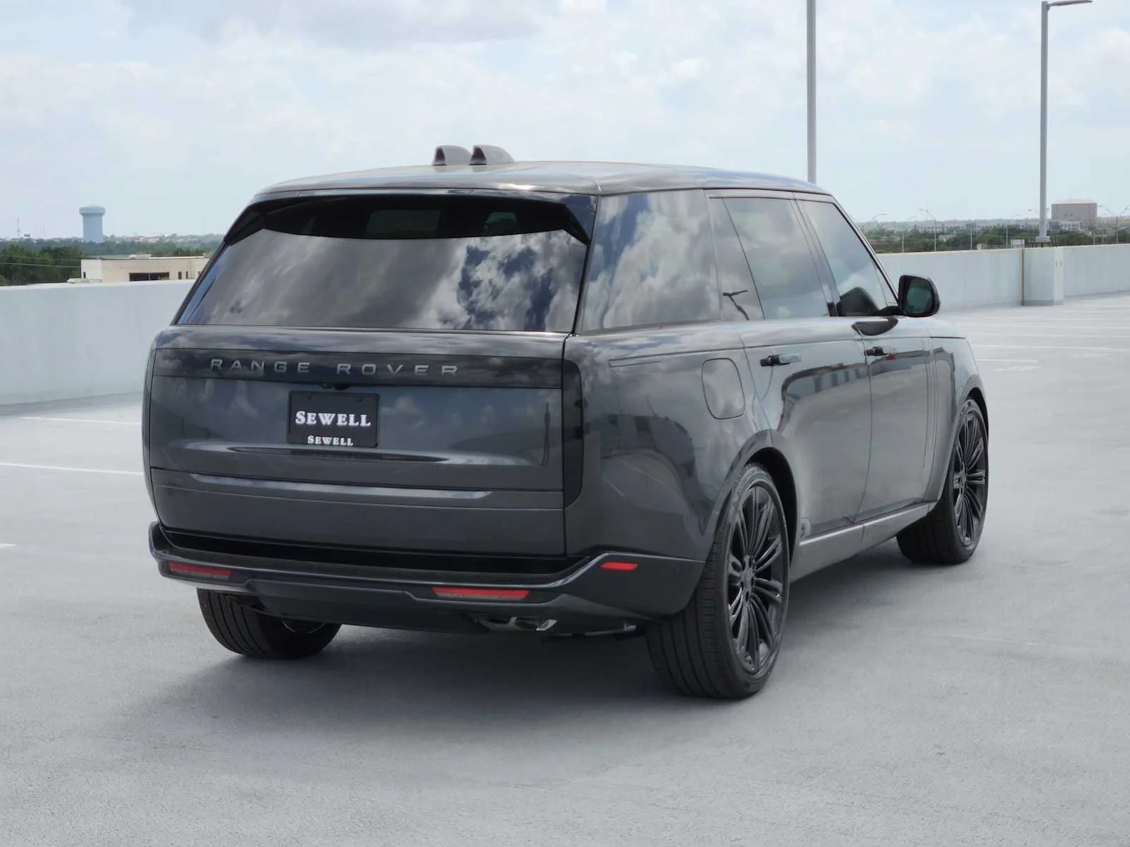 New 2026 Carpathian Grey LAND ROVER SE LWB 7-Seats / V8 image 7