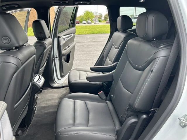 Used 2024 White Cadillac Premium Luxury image 33