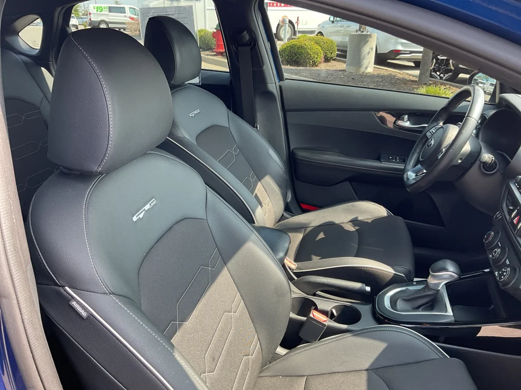 Used 2020 Deep Sea Blue Kia GT-Line image 14