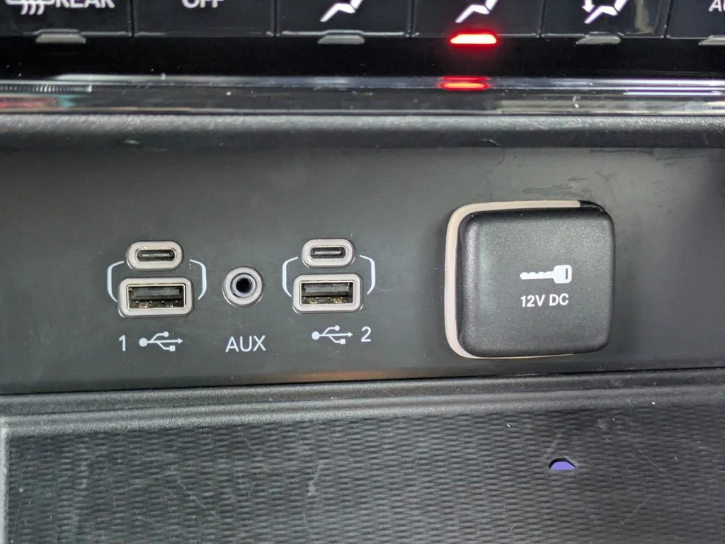 Used 2022 Gray Jeep Overland 4xe image 26