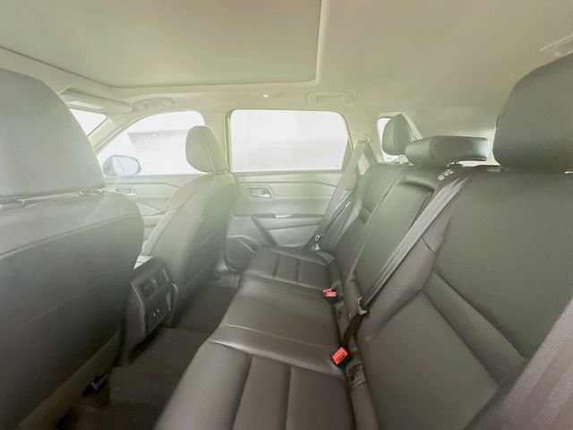 New 2026 Everest White Pearl TriCoat Nissan Dark Armor™ image 26