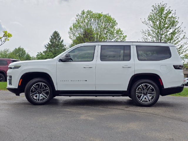 New 2026 Bright White Clear-Coat Exterior Paint Jeep  image 26